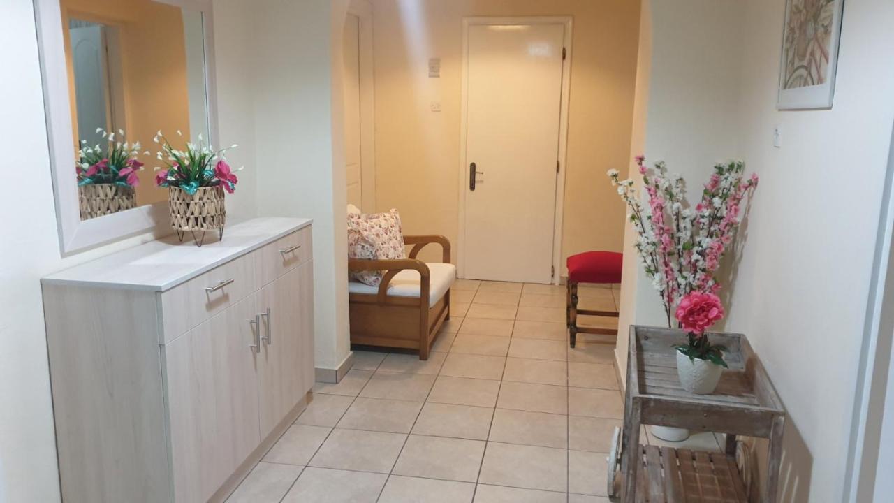Evelyn Home لايميناس المظهر الخارجي الصورة